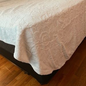 Vintage coverlet